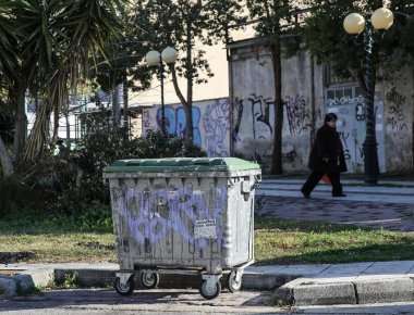 Άστεγος δολοφόνησε τον 73χρονο που βρέθηκε στραγγαλισμένος σε κάδο στον Άγιο Δημήτριο